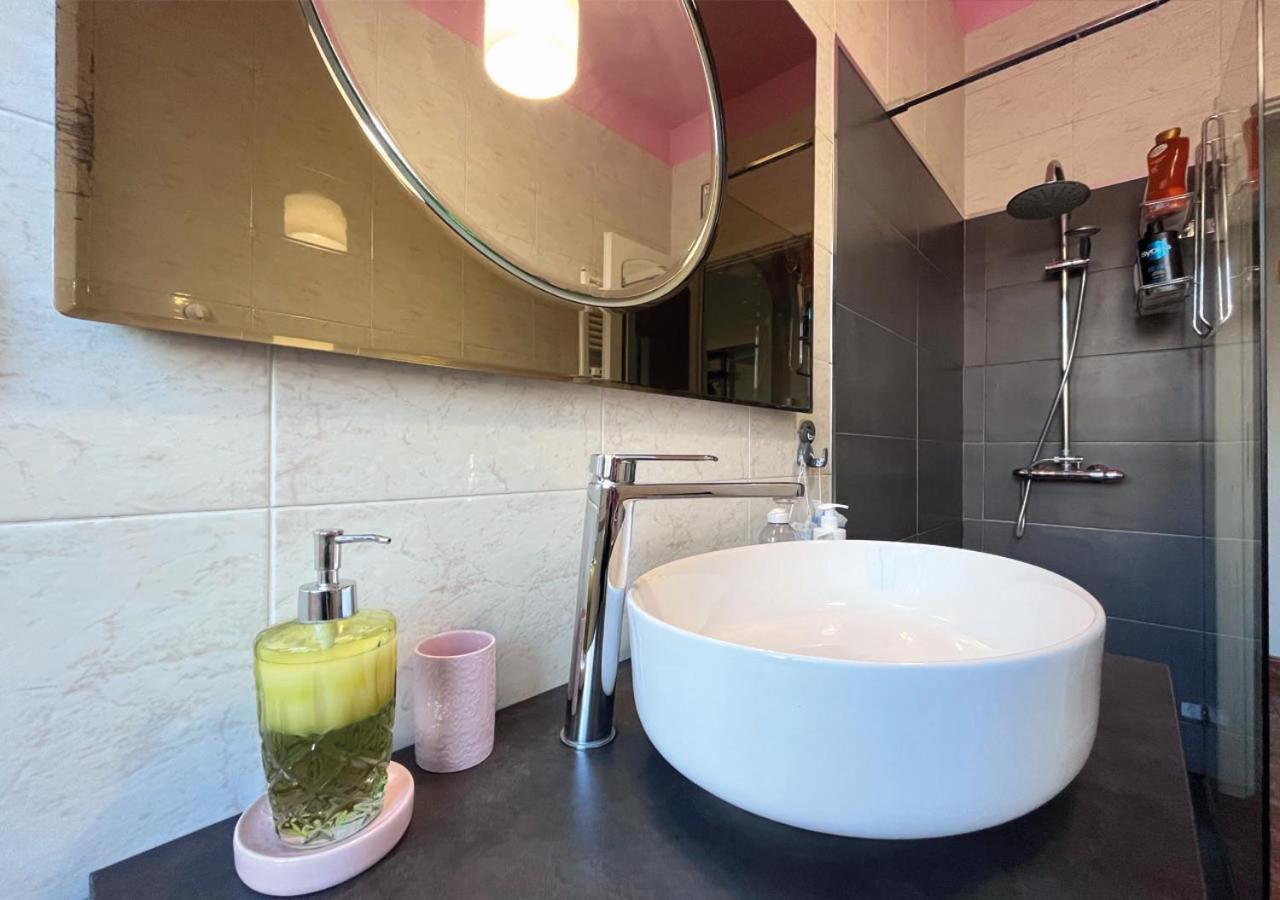 Flat Center Porta Susa, Free Parking Wifii Smart Tv Sky * Turin